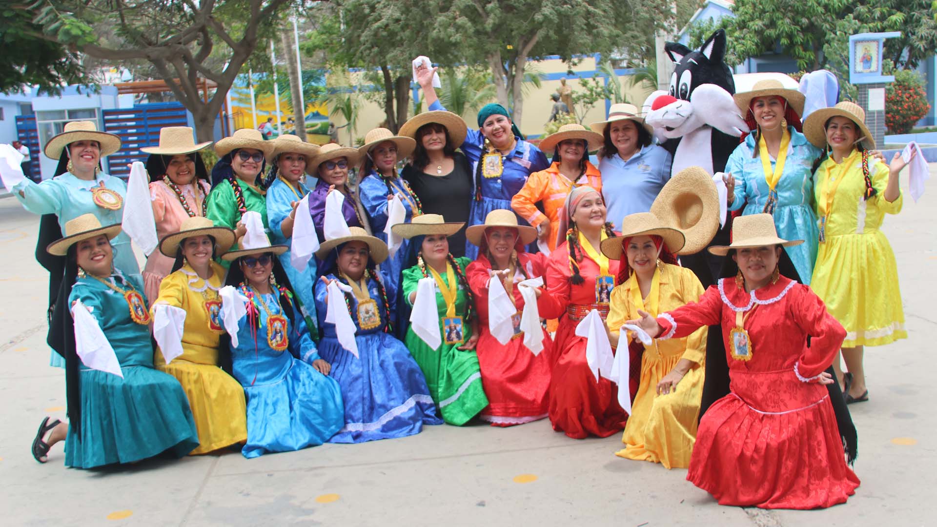 Una sinfonía de fe, arte y juventud: así se vivió el histórico II Encuentro de Bandas Sinfónicas Salesianas Piura 2026 — foto 11