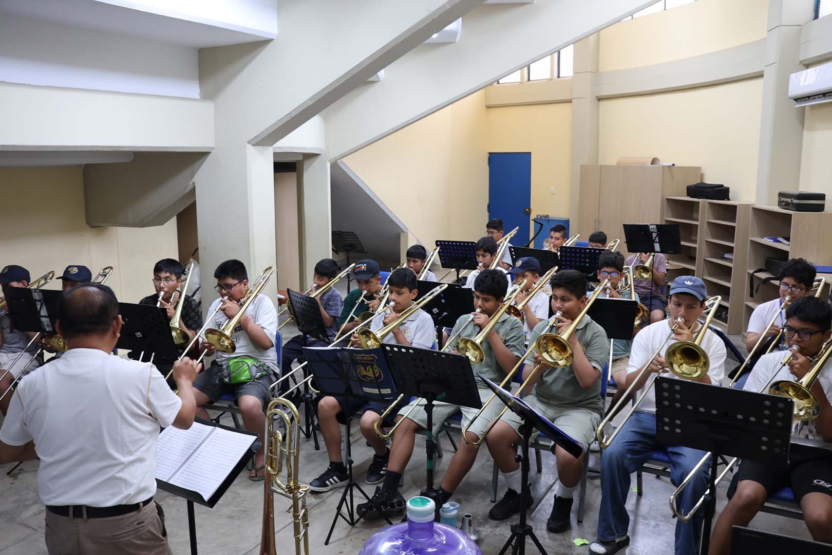 Una sinfonía de fe, arte y juventud: así se vivió el histórico II Encuentro de Bandas Sinfónicas Salesianas Piura 2026 — foto 40